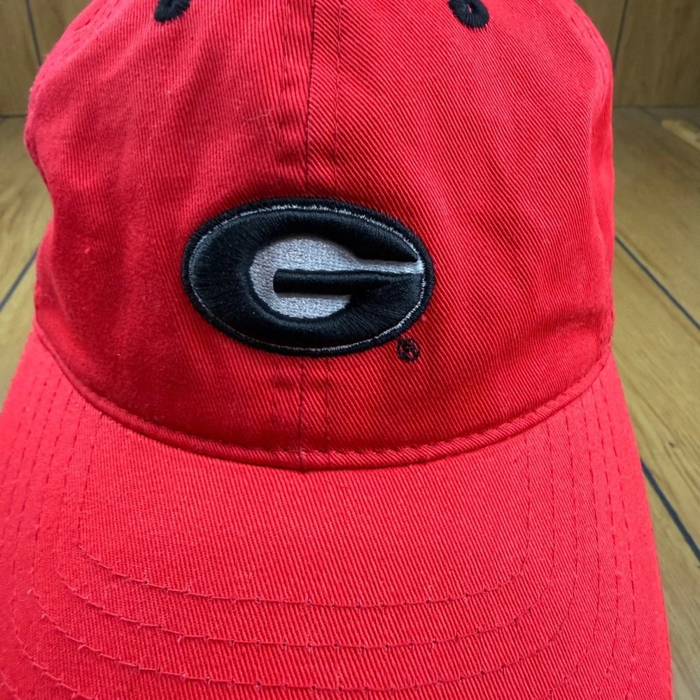 Colosseum Georgia Bulldogs Hat Red Adjustable Baseball Cap NCAA Collegiate